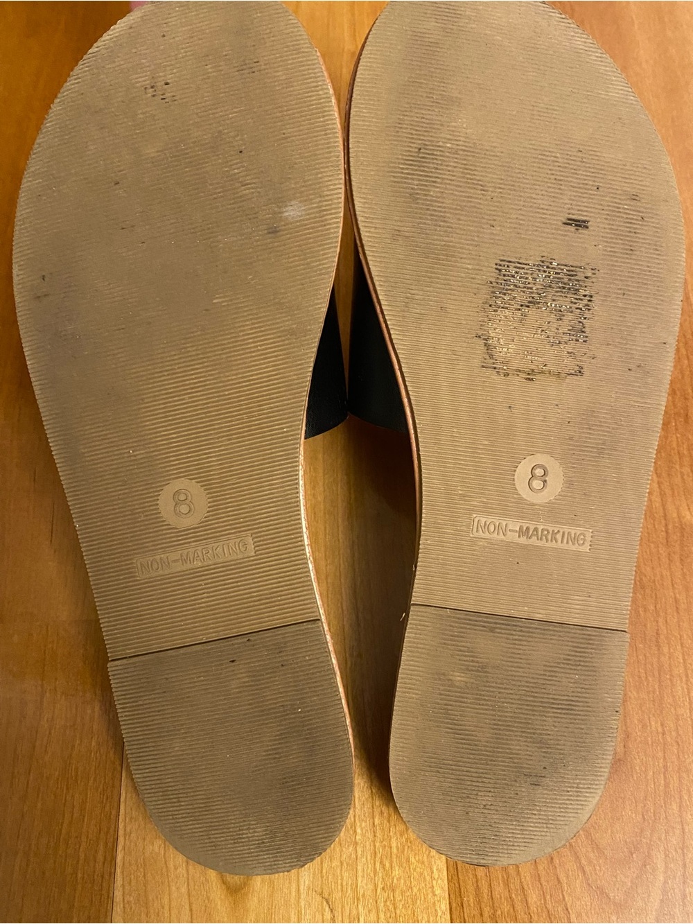 Universal Thread Slide Sandals - Picture 5 of 5